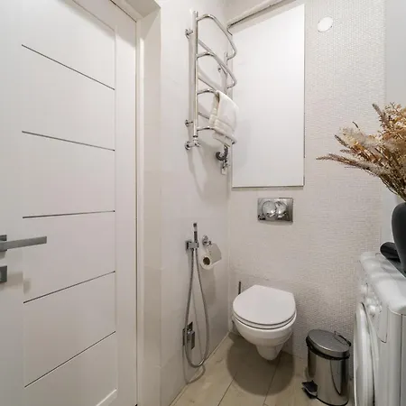 Demar Tiffani Apartment Lviv