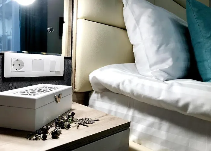 Apartamento Demar Tiffani Leópolis