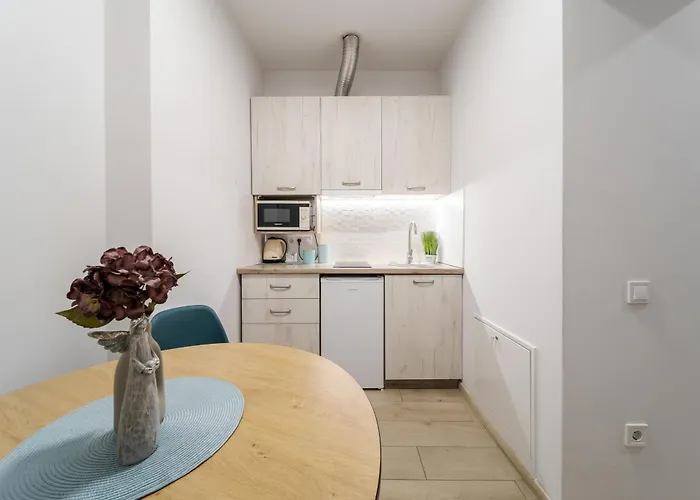 Demar Tiffani * לבוב